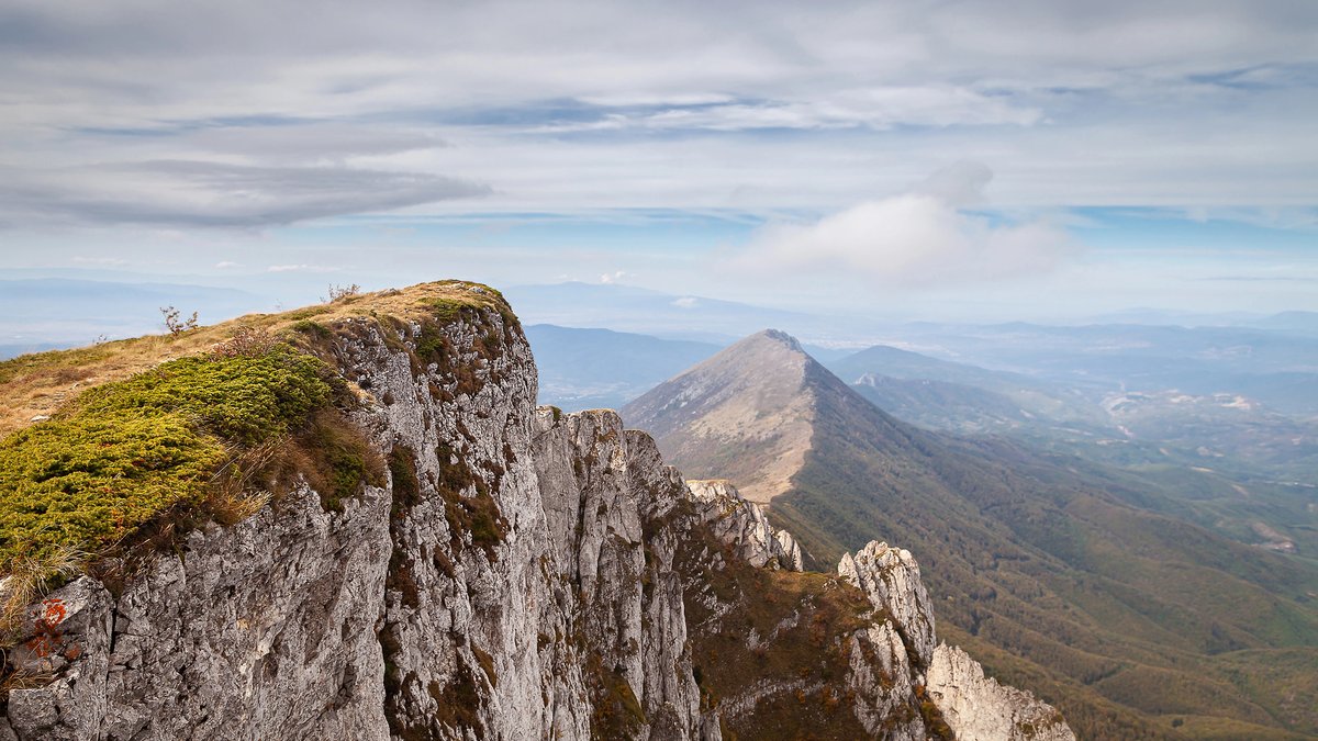 Zašto se zove Suva planina: Fenomen bezvodnosti i kraški izvori